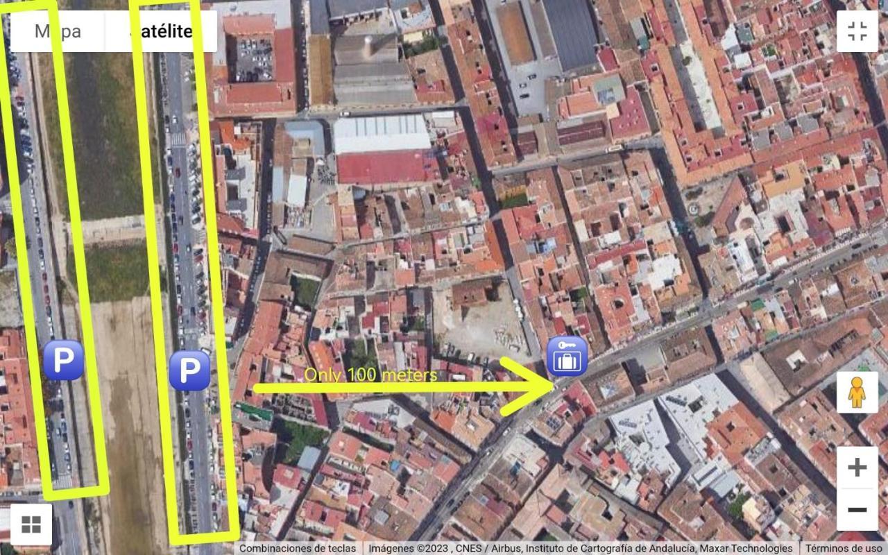 Carreteria, Central, Cosy With An Andalusian Patio Malaga Exterior photo